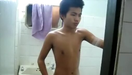 แบงค์ วัยรุ่นห้าว โชว์น้ำแตก :จ้างชายแท้มาชักว่าวถ่ายคลิปในม่านรูด เดอะซีรีส์