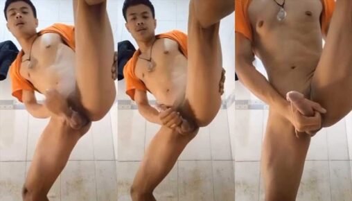 ชักว่าวเน้นลีลา วัยรุ่นบ้านๆเงี่ยนมาก ชักว่าวในห้องน้ำ ท่าเยอะ น้ำแตก 2 รอบ