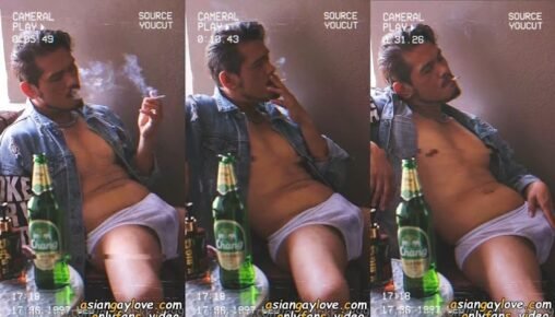 อารมณ์ศิลปินมากๆ พี่กุ๊กกิ๊กดื่มเบียร์ สูบบุหรี่ ฟิลกำลังมาอารมณ์มันได้ งัดควยออกมาชักว่าวคลอเคล้าควันบุหรี่ อบอวลด้วยความเงี่ยน