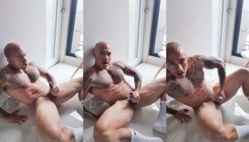 นายแบบนักกล้ามชาวไทยรุ่นใหญ่ แดดดี้ดีน โด่งดังมากในโอนลี่แฟน ชักว่าวน้ำแตกเสียวสัสๆ ตัวพ่อโชว์เงี่ยนให้เด็กมันดู