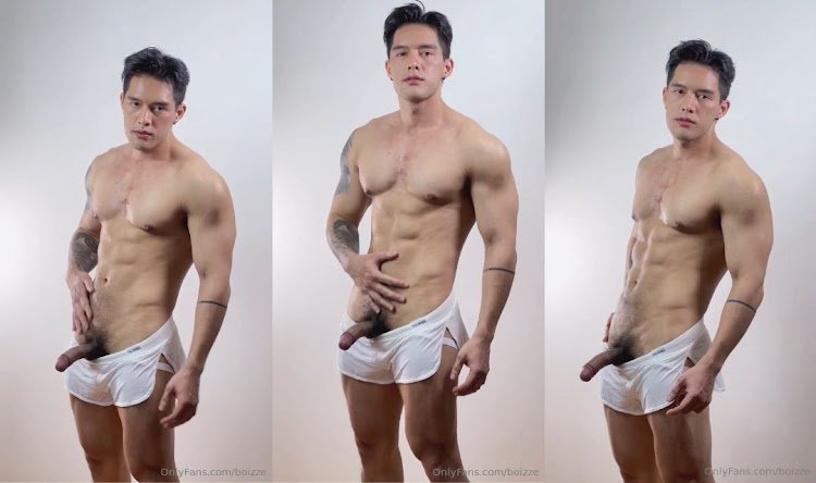 บอยซ์ ทักษกร นายแบบนักกล้ามชาวไทยไซส์ฝรั่งหุ่นสูงใหญ่ถ่ายแบบชักว่าวโชว์ดูคลิปในมือถือแล้วเงี่ยนเสียวควยฟินจนน้ำแตก