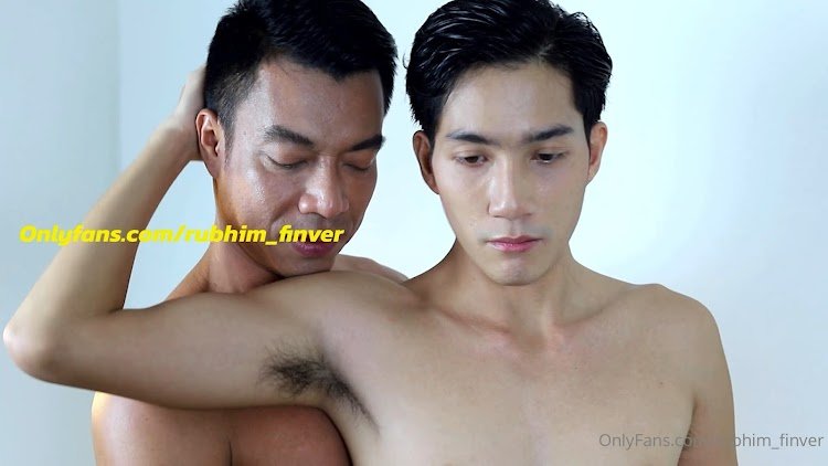 ระหว่างเทรนเจตน์แปลกใจควยนายมาโดนตูดเราเทรนเนอร์ภูริบอกอย่าคิดมากผู้ชายเหมือนกัน และชวนถ่ายแบบคู่กันแต่เอ๊ะทำไมต้องจับควยด้วย อ๋อ เป็นท่าโพสน่ะ งานนี้คงมีเย็ดกันแน่ว่าแต่ใครเย็ดใคร?