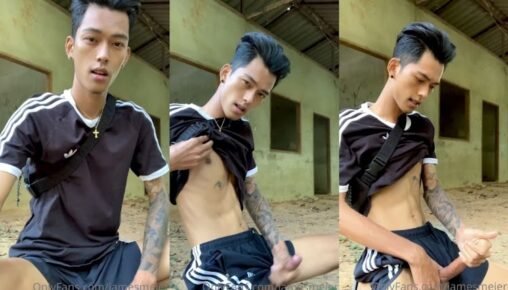 หนุ่มเกย์ไทยมาแรงหล่อและเงี่ยนจัด เจมส์แอบมาชักว่าวถ่ายคลิปหน้าบ้านร้างไม่รู้จะมีคนมาเห็นไหมแต่ไม่เป็นไรเพราะชอบโชว์อยู่แล้ว วัยรุ่นควยใหญ่น้ำแตกฟินมาก