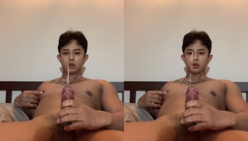 น้ำเยอะตามเคย กินคืออิ่ม บิ๊กแบงค์นายแบบเกย์คนดังนอนชักว่าวถ่ายคลิปน้ำแตกโชว์อีกเช่นเคย น้ำแตกเลอะเต็มตัว นายแบบเกย์ไทยเงี่ยนตลอด