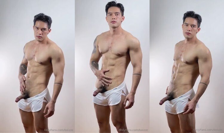 บอยซ์ ทักษกร นายแบบนักกล้ามชาวไทยไซส์ฝรั่งหุ่นสูงใหญ่ถ่ายแบบชักว่าวโชว์ดูคลิปในมือถือแล้วเงี่ยนเสียวควยฟินจนน้ำแตก