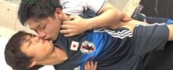 สองหนุ่มนักกีฬาย็ดมันในห้องล็อกเกอร์